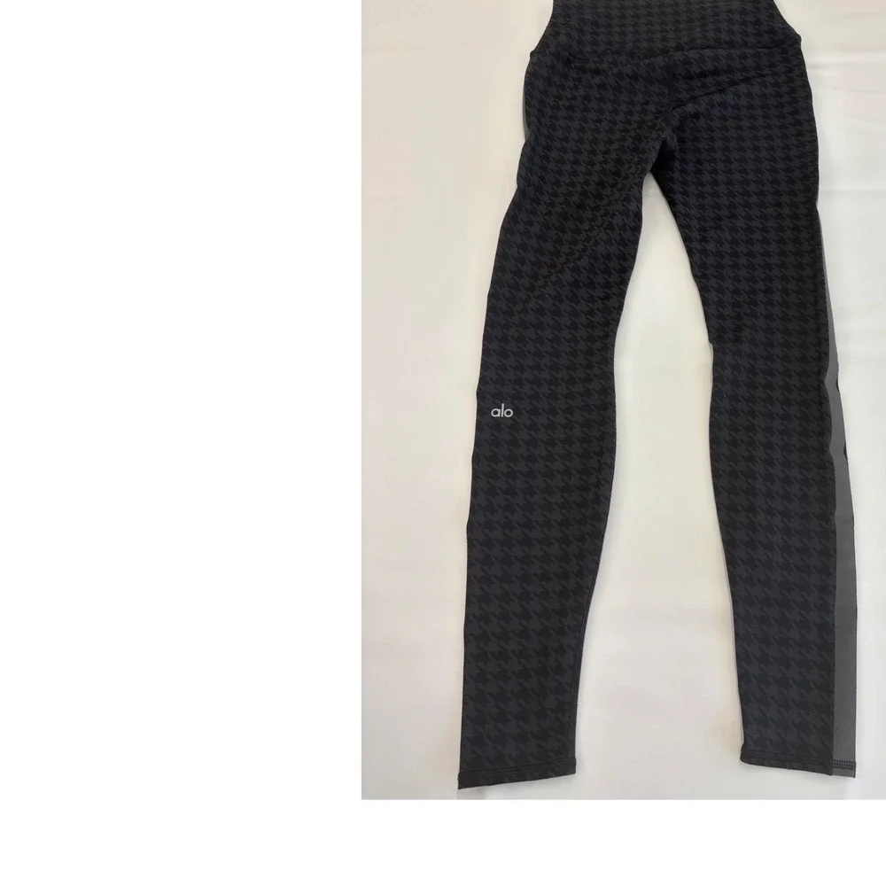ALO Black Jacquard Houndstooth High Waist Stripe Leggings Size Medium